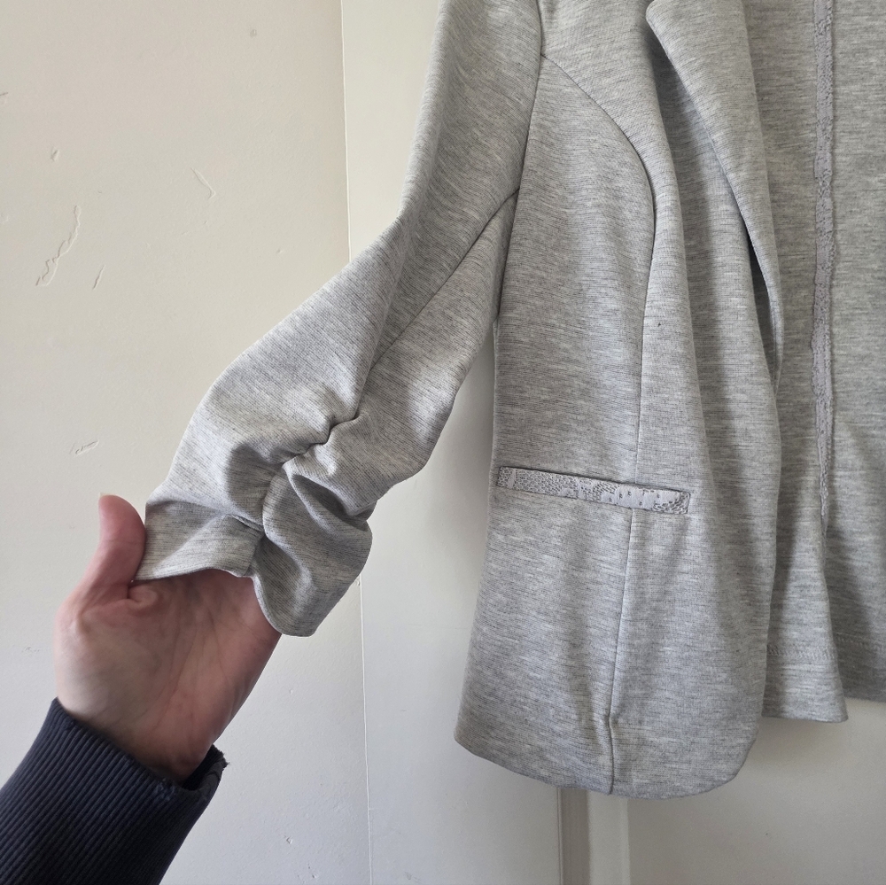 Candie's Light Heather Grey Blazer - Picture 4 of 15
